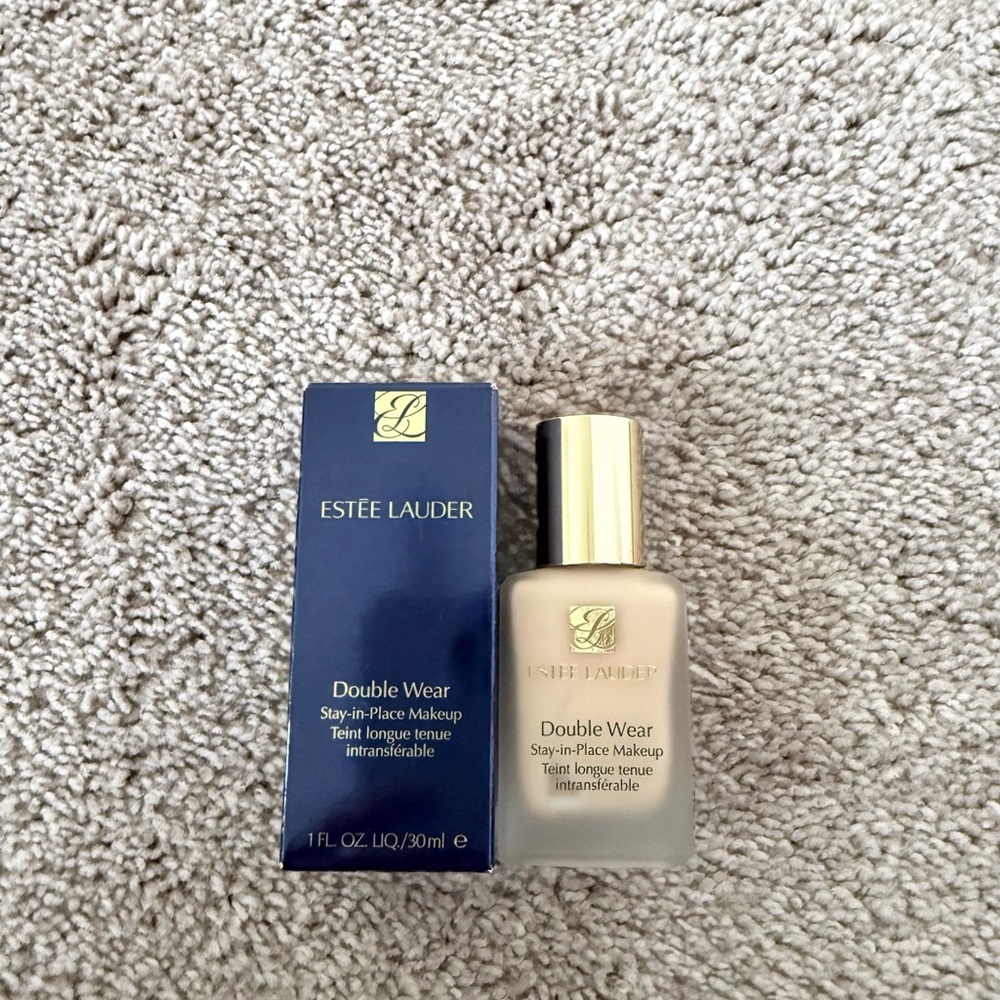 Estee Lauder Double Wear Foundation - Beige